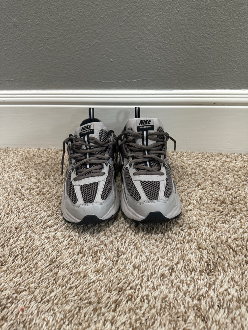 Nike Kids Vomero 5 Gray and Black Mesh Running Sneakers
